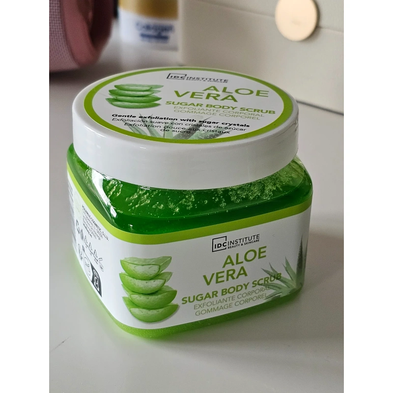 kehakoorija-aaloe-veraga-470g-kinnine-purk-eesvaade.webp