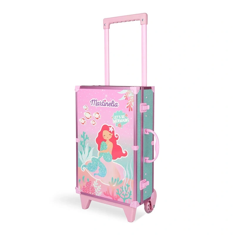 44402-laste-meigi-ja-kuunelakikomplekt-ratastega-kohvris-martinelia-3.webp